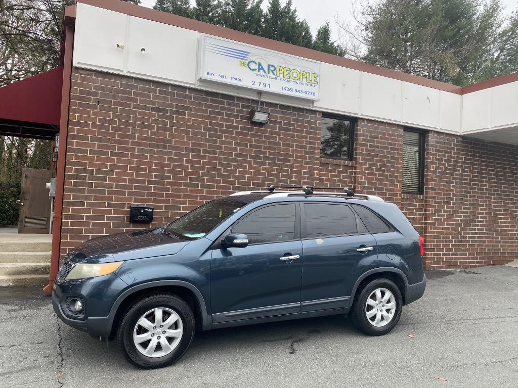 2011 Kia Sorento LX's photo